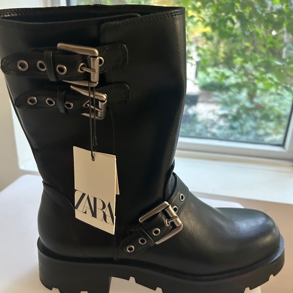 ZARA /BRAND NEW / Biker Boots / NWT /  BLACK / Size 39 (US 8 / 25.3 cm) - Picture 1 of 5